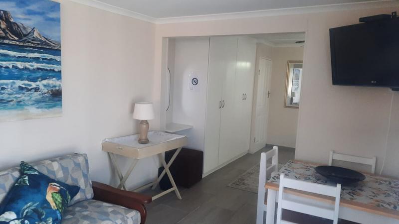 To Let 1 Bedroom Property for Rent in Dana Bay Western Cape
